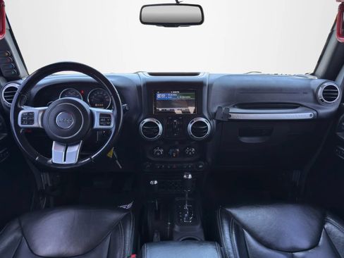 Used 2016 Jeep Wrangler Unlimited Rubicon AWD/4WD image 14
