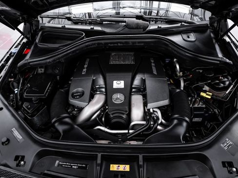 Used 2016 Mercedes-Benz GL 63 AMG 4MATIC image 71