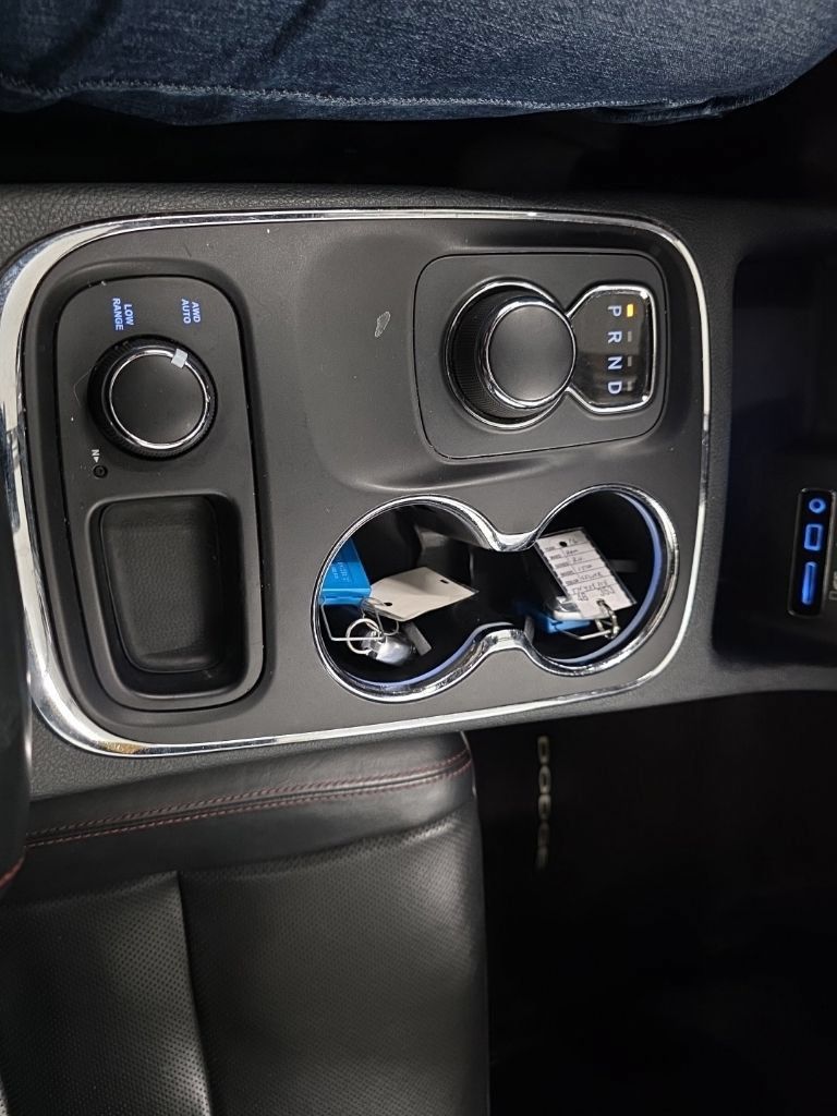 Used 2017 Dodge Durango R/T w/ Technology Group AWD/4WD image 19