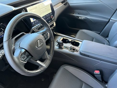New 2026 Lexus RX 450h AWD image 10