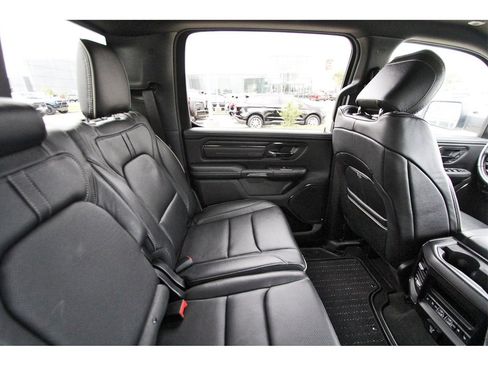Used 2024 RAM 1500 Limited image 11