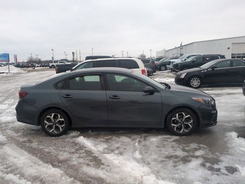Used 2019 Kia Forte LXS image 5