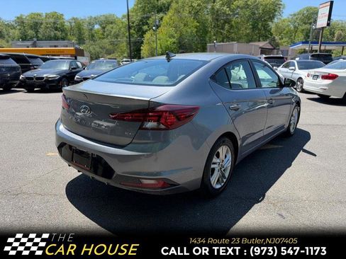 Used 2019 Hyundai Elantra Value Edition FWD image 9
