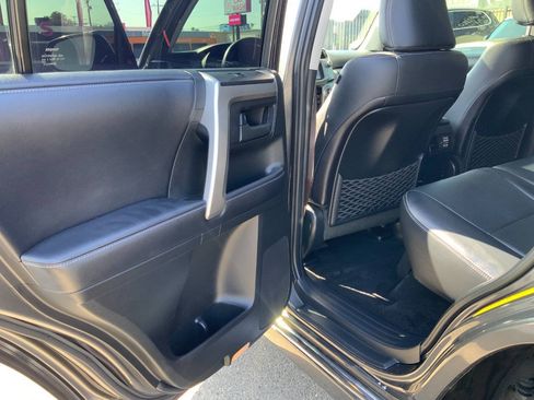 Used 2018 Toyota 4Runner Limited AWD/4WD image 41