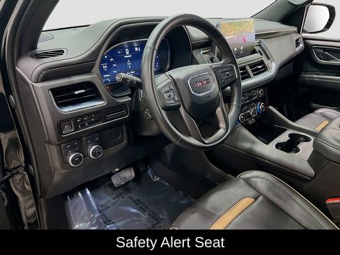 Used 2023 GMC Yukon XL AT4 image 23
