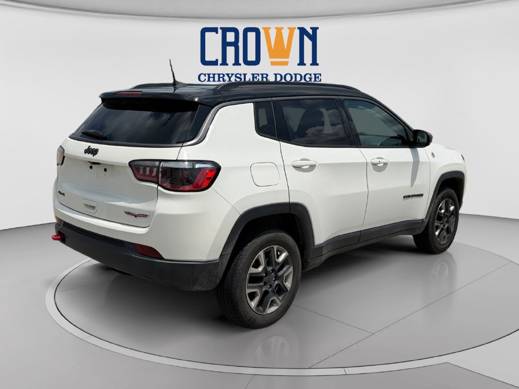 Used 2018 Jeep Compass Trailhawk AWD/4WD image 3