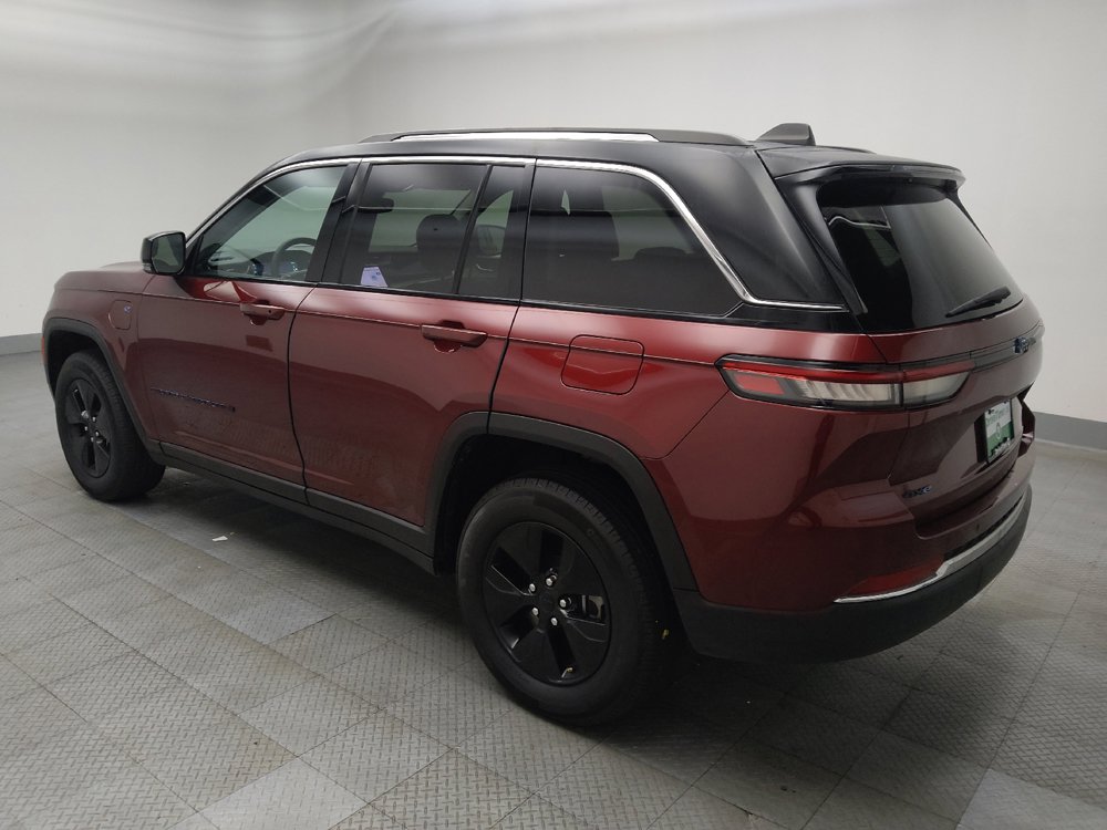 Used 2023 Jeep Grand Cherokee 4WD 4xe image 3