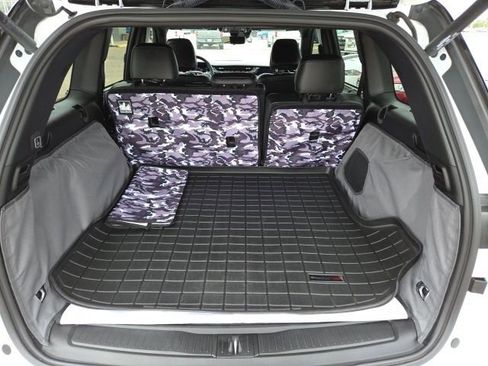 Used 2024 Jeep Grand Cherokee Trailhawk w/ Luxury Tech Group III image 8