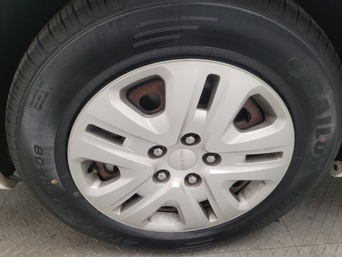 Used 2019 Dodge Grand Caravan SE w/ UConnect Hands-Free Group FWD image 31
