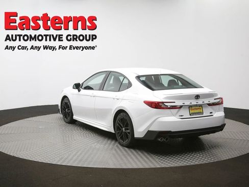 Used 2025 Toyota Camry SE w/ Convenience Package FWD image 64