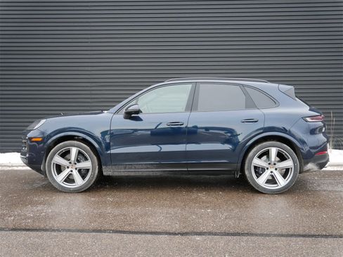 New 2026 Porsche Cayenne image 2