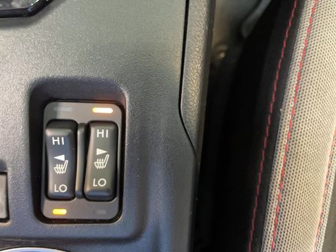 Used 2023 Subaru Impreza 2.0i Sport image 11