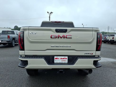 New 2026 GMC Sierra 2500 AT4 w/ Max Trailering Package AWD/4WD image 6