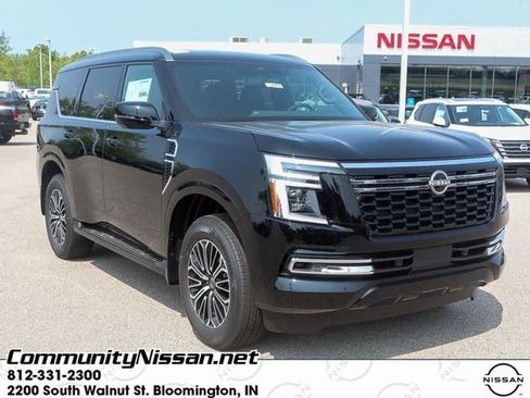 New 2025 Nissan Armada SL w/ Captain's Chari Seat Package image 7