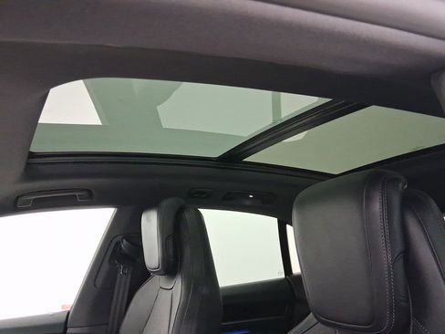 Used 2025 Porsche Macan Electric RWD image 29