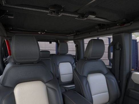 New 2026 Ford Bronco Outer Banks w/ Sasquatch Package AWD/4WD image 12