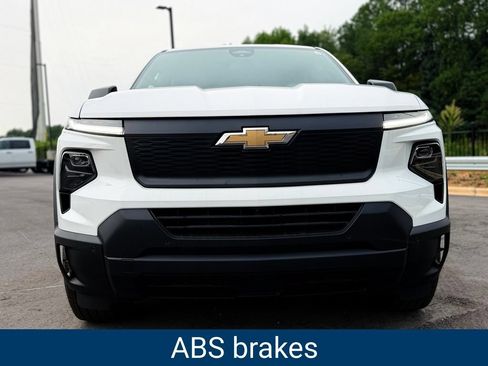 New 2026 Chevrolet Silverado EV W/T AWD/4WD image 6