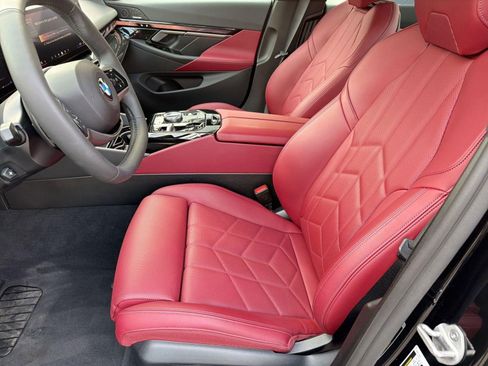 Certified 2026 BMW 540i xDrive AWD/4WD image 5