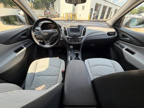 Used 2019 Chevrolet Equinox LT FWD image 20