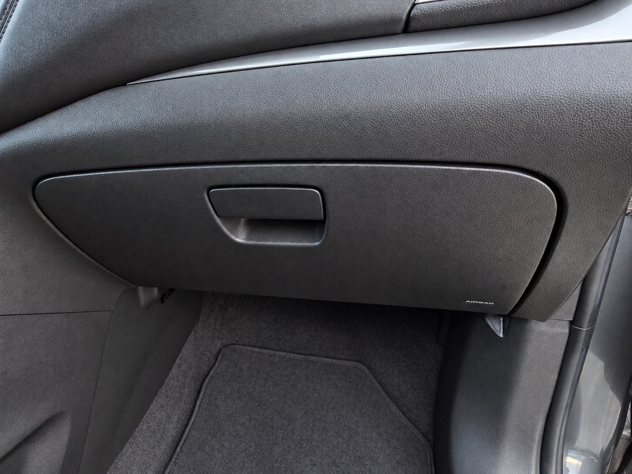 Certified 2017 Buick Encore Essence FWD image 35