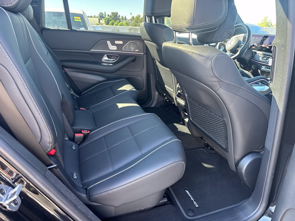 Used 2026 Mercedes-Benz GLS 450 4MATIC image 6