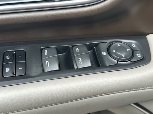 Used 2021 Chevrolet Suburban Z71 AWD/4WD image 29