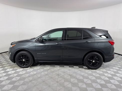 Used 2019 Chevrolet Equinox LS w/ LS Convenience Package FWD image 6