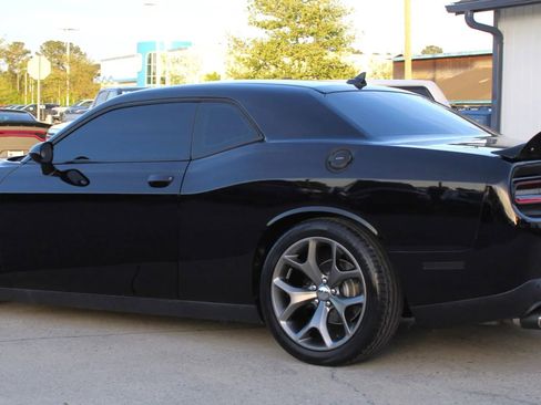 Used 2015 Dodge Challenger R/T Plus image 3