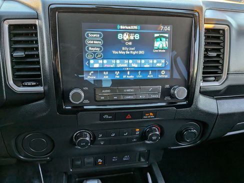 Certified 2024 Nissan Frontier SV w/ Technology Package image 19