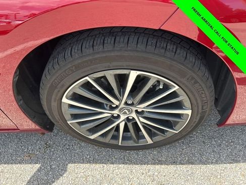 Used 2023 Lexus ES 350 w/ Premium Package FWD image 9