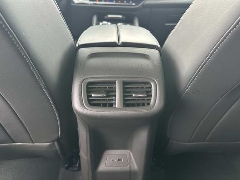 Used 2024 Buick Envision Preferred AWD/4WD image 11