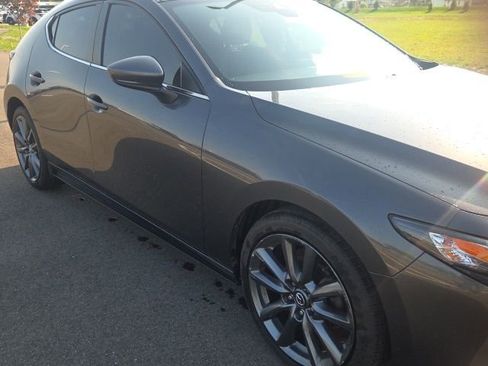 Used 2021 MAZDA MAZDA3 s FWD image 4