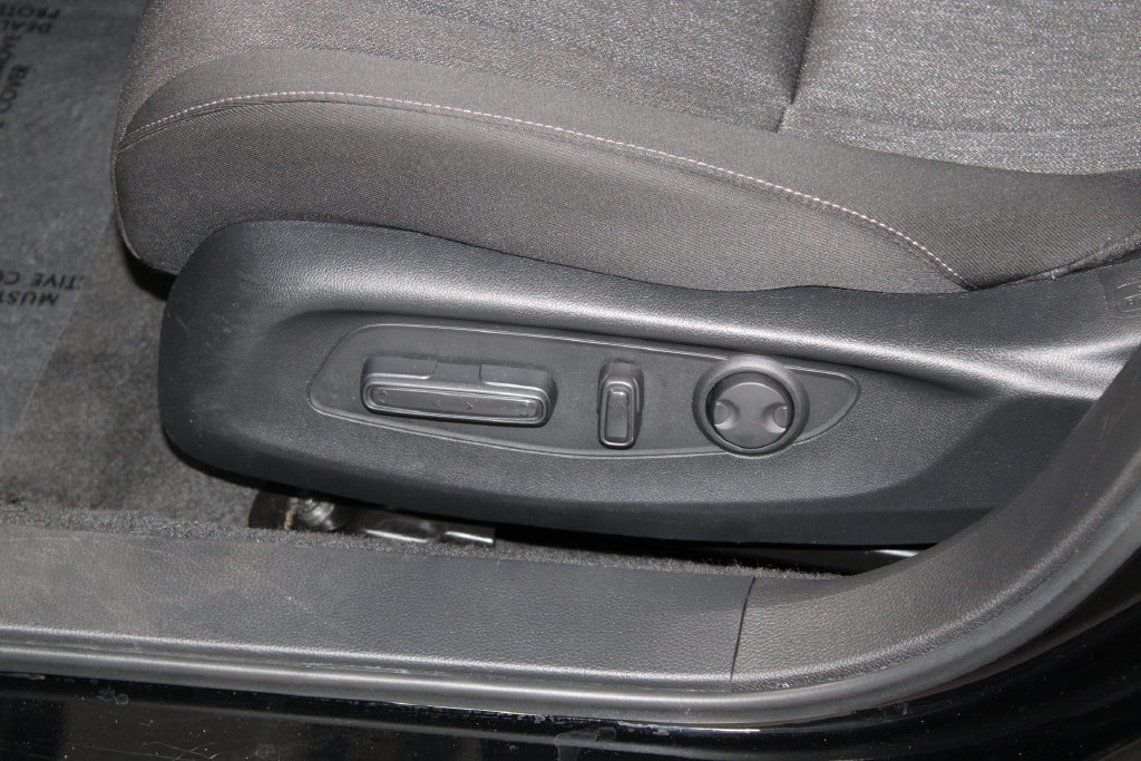 Used 2025 Honda Accord SE image 17