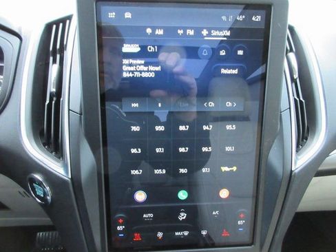 Used 2024 Ford Edge Titanium image 18