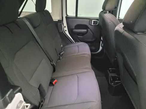 Used 2020 Jeep Wrangler Unlimited Sport S image 19