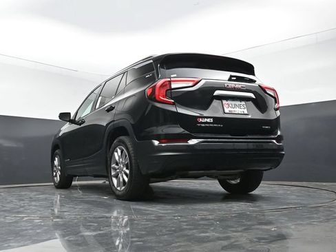 Used 2024 GMC Terrain SLT AWD/4WD image 43