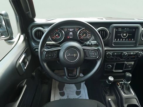 Used 2022 Jeep Wrangler Unlimited Sport AWD/4WD image 21
