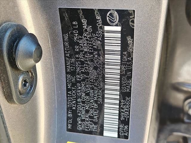 Used 2017 Lexus ES 350 w/ Ultra Luxury Package FWD image 17