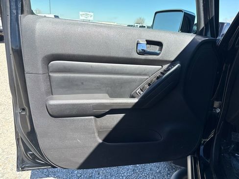 Used 2010 HUMMER H3 Alpha image 28