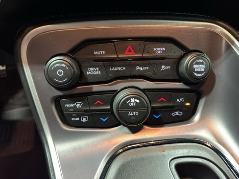 Used 2022 Dodge Challenger R/T Scat Pack RWD image 11
