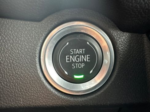 Certified 2024 Chevrolet Traverse LT image 25