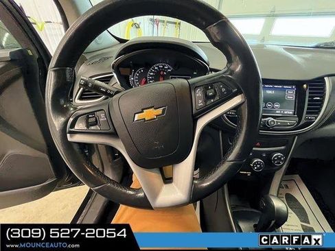 Used 2020 Chevrolet Trax LT w/ LT Convenience Package image 20