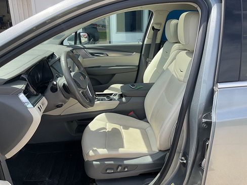 Used 2023 Cadillac XT5 Premium Luxury AWD/4WD image 12