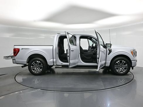 Used 2021 Ford F150 XLT RWD image 4