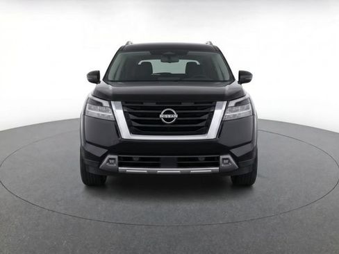 Used 2024 Nissan Pathfinder SV AWD/4WD image 5