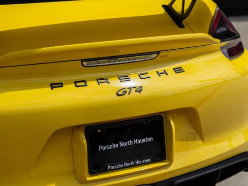 Certified 2016 Porsche Cayman GT4 RWD image 15