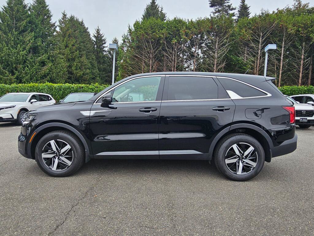 Used 2023 Kia Sorento LX AWD/4WD image 4
