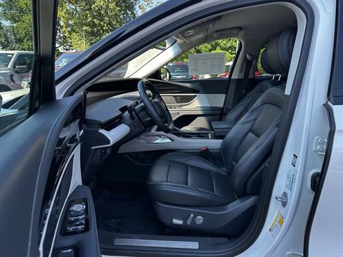 Certified 2024 Lincoln Nautilus Premier AWD/4WD image 19