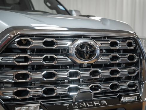 Used 2024 Toyota Tundra Platinum image 11