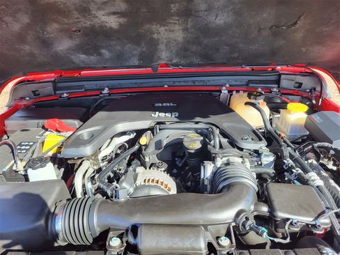 Used 2021 Jeep Gladiator Sport image 29